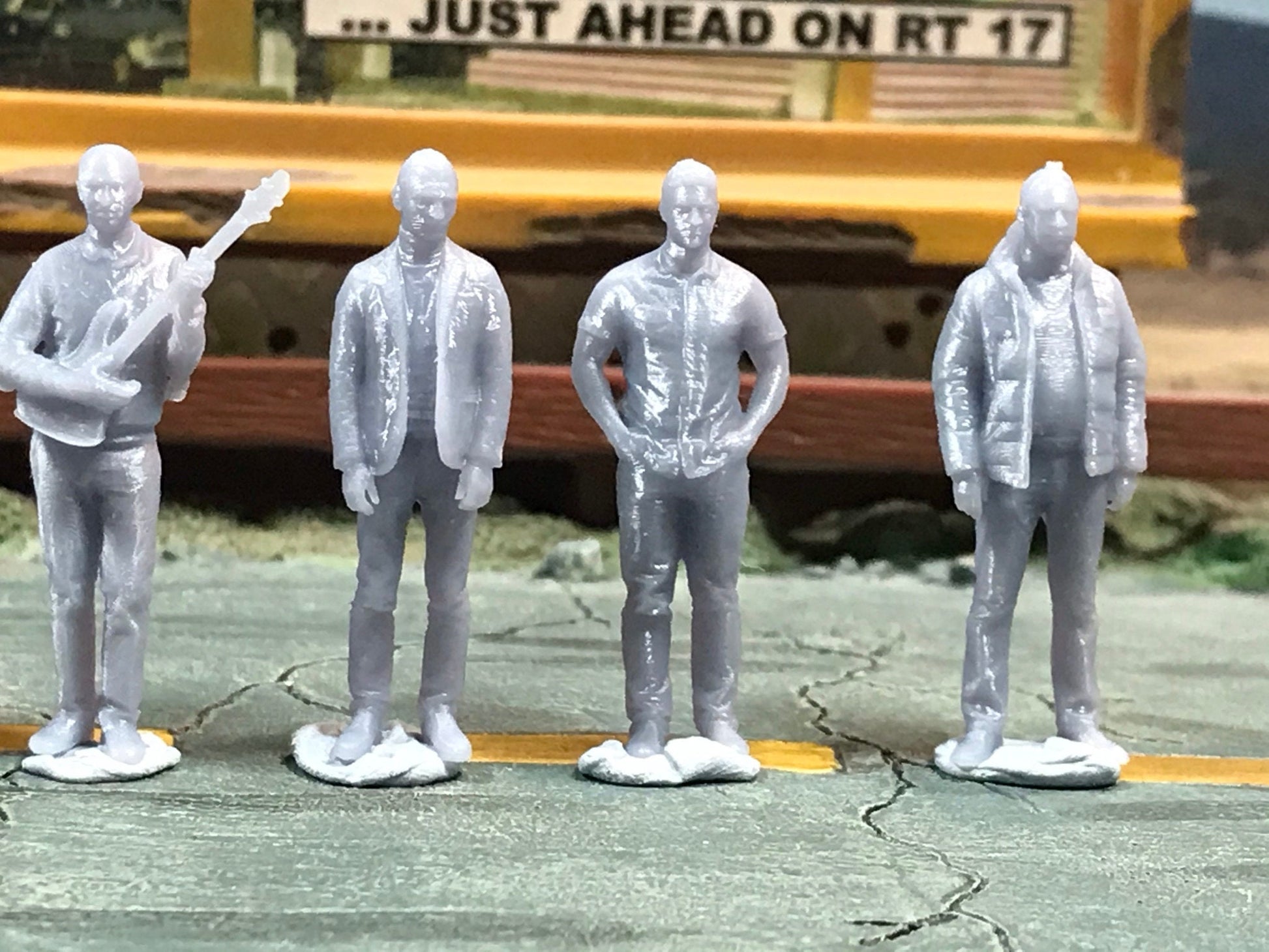 1:64 Scale Miniature People - Resin / unpainted - great for Dioramas / Hot Wheels - Made in the USA GROUP 82- Miniature Figures