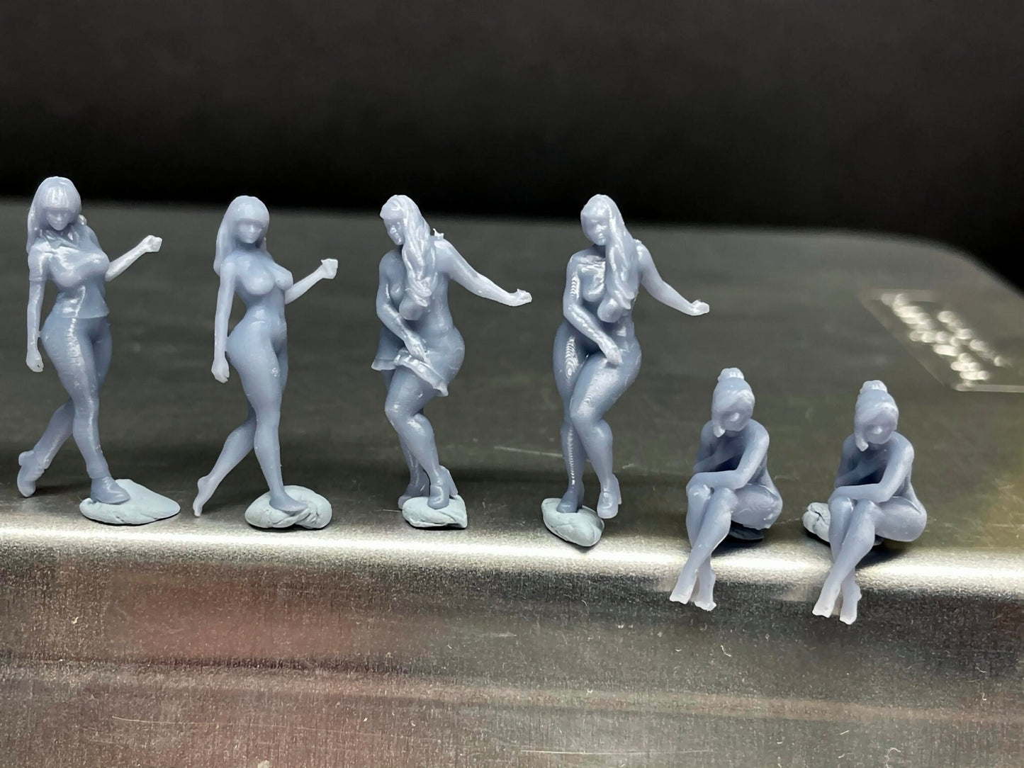 1:64 Scale Miniature People - Resin / unpainted - great for Dioramas / Hot Wheels - Made in the USA GROUP 118- Miniature Figures