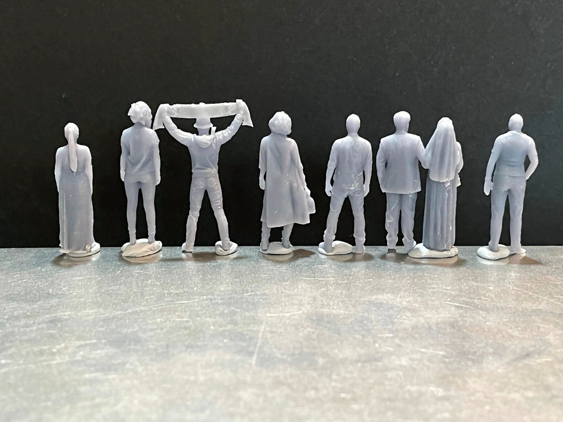 1:64 Miniature Human Figures - Resin / unpainted - great for Dioramas / Hot Wheels - Made in the USA GROUP 134 - Miniature Figures