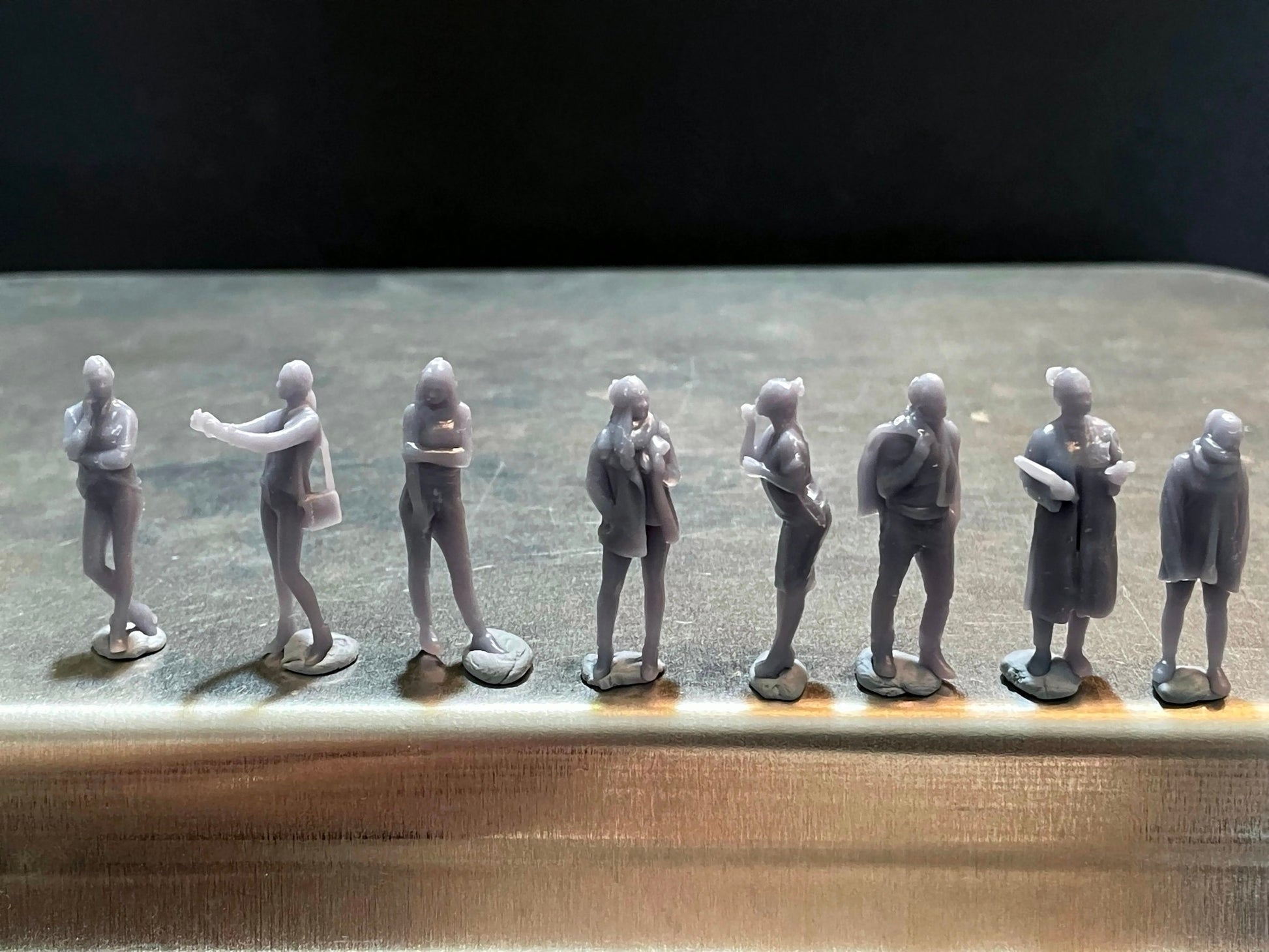 1:64 Miniature Human Figures - Resin / unpainted - great for Dioramas / Hot Wheels - Made in the USA GROUP 131 - Miniature Figures