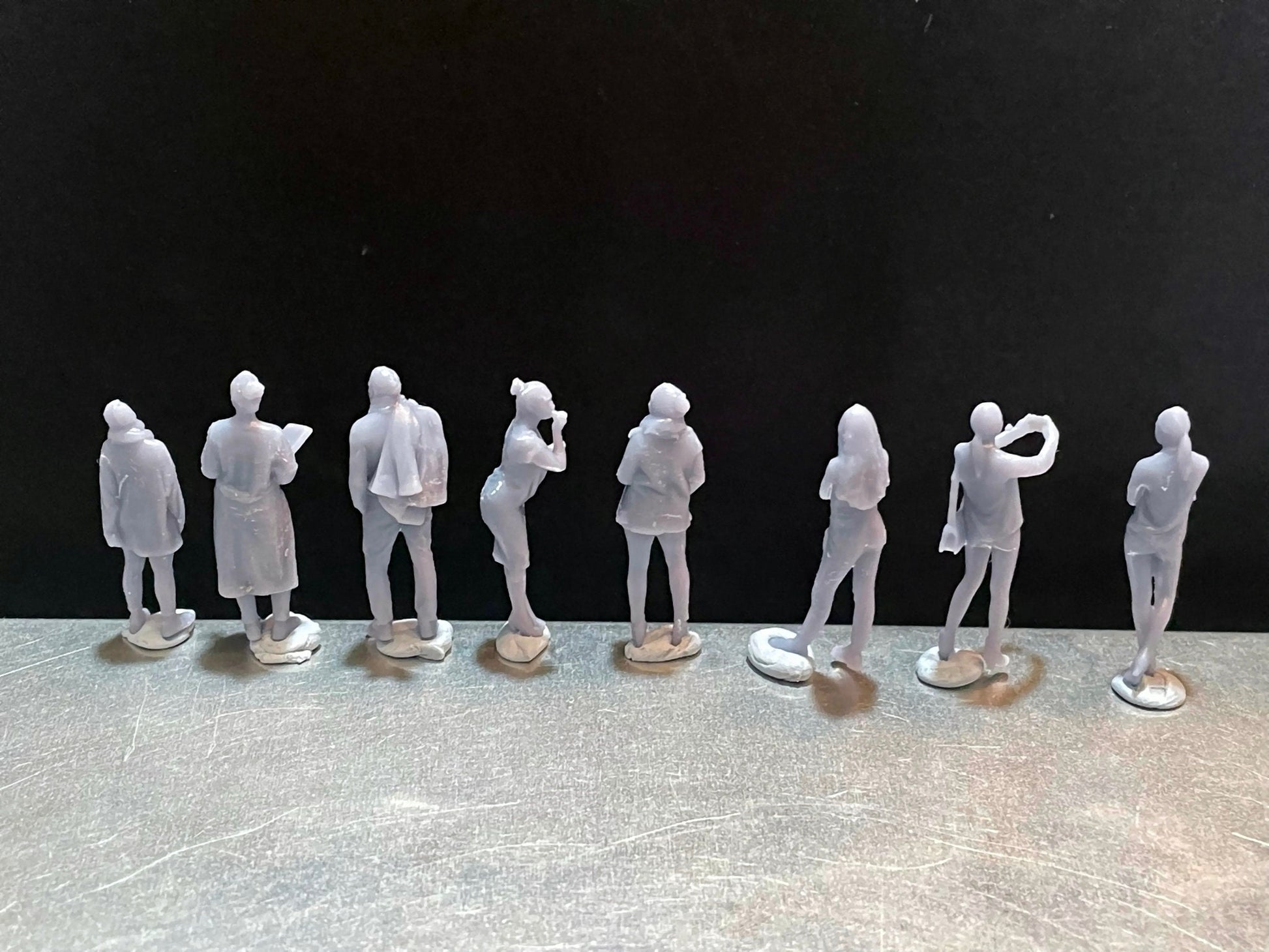 1:64 Miniature Human Figures - Resin / unpainted - great for Dioramas / Hot Wheels - Made in the USA GROUP 131 - Miniature Figures