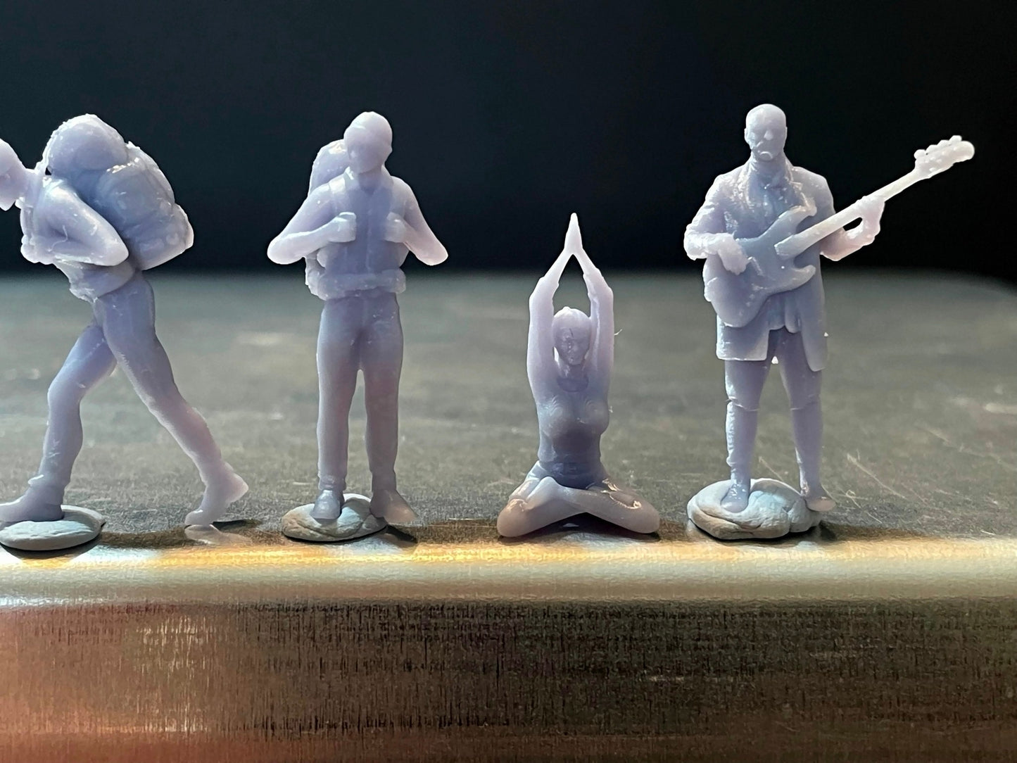 1:64 Miniature Human Figures - Resin / unpainted - great for Dioramas / Hot Wheels - Made in the USA GROUP 171 - Miniature Figures