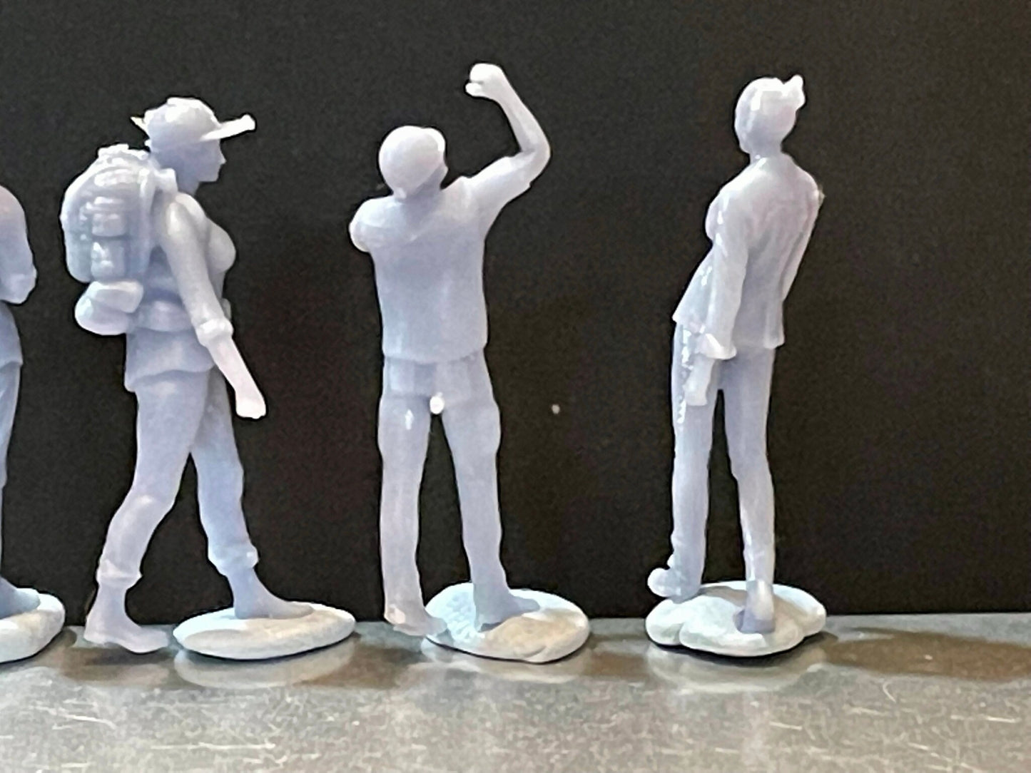 1:64 Miniature Human Figures - Resin / unpainted - great for Dioramas / Hot Wheels - Made in the USA GROUP 172 - Miniature Figures