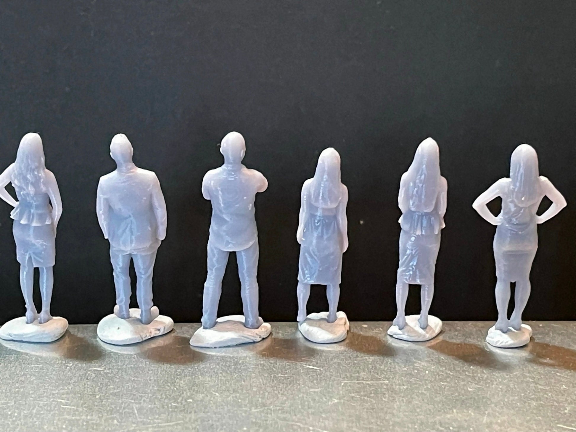 1:64 Miniature Human Figures - Resin / unpainted - great for Dioramas / Hot Wheels - Made in the USA GROUP 174 - Miniature Figures