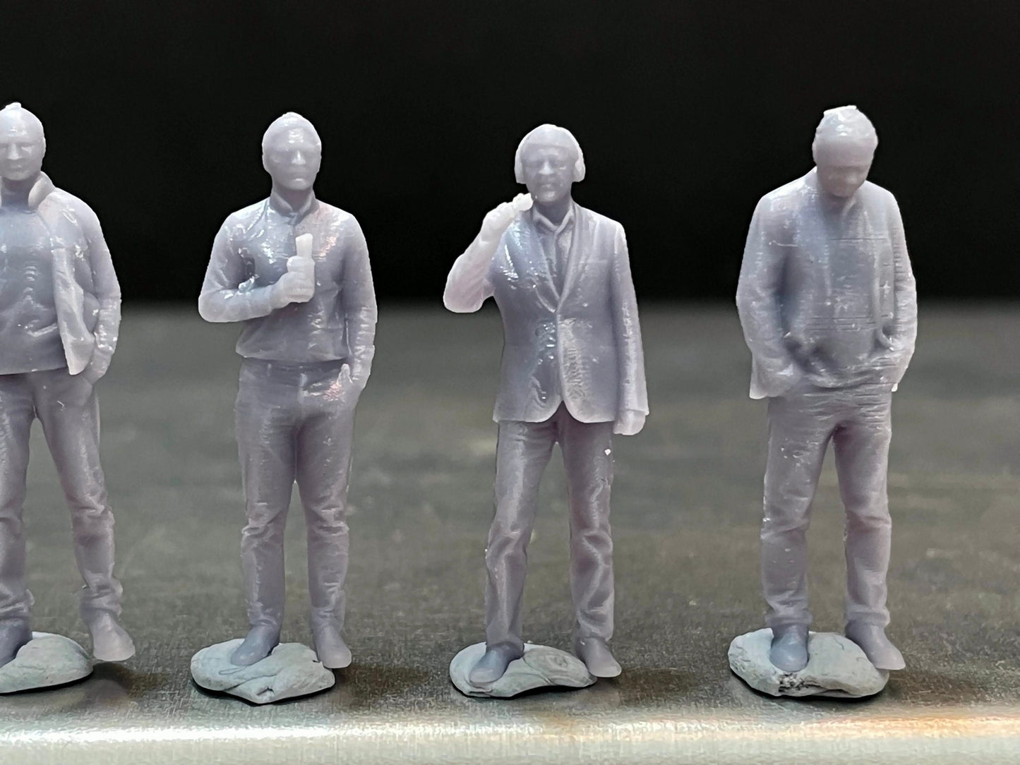 1:64 Miniature Human Figures - Resin / unpainted - great for Dioramas / Hot Wheels - Made in the USA GROUP 159 - Miniature Figures