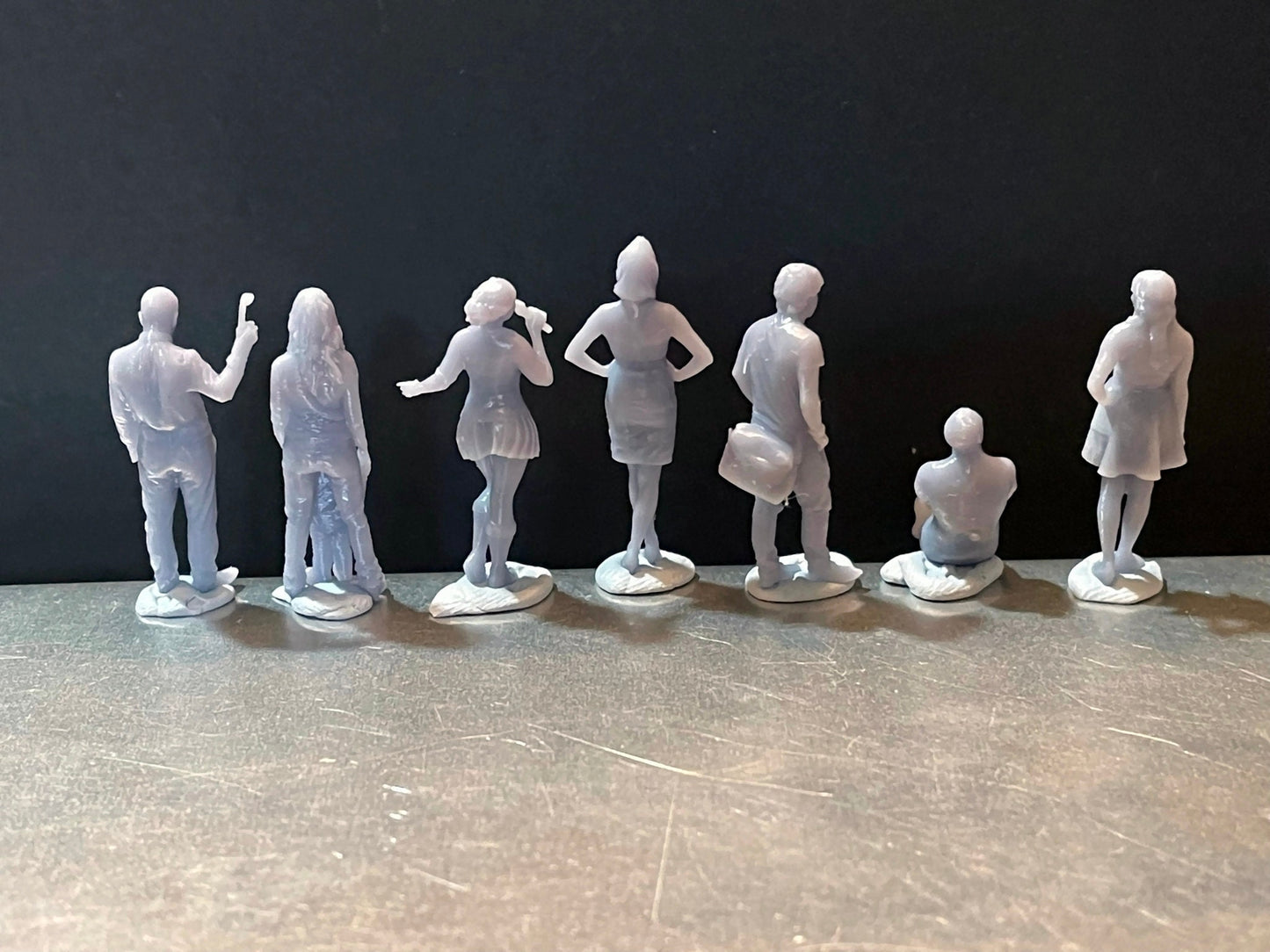 1:64 Miniature Human Figures - Resin / unpainted - great for Dioramas / Hot Wheels - Made in the USA GROUP 164 - Miniature Figures