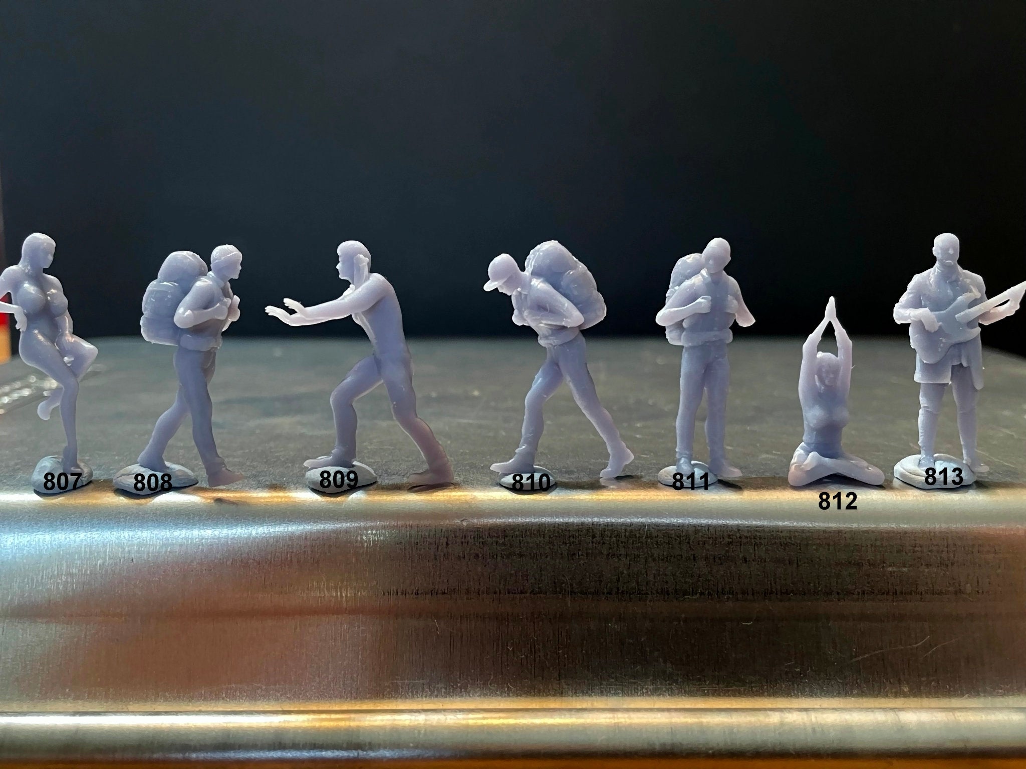 Mini Human Figure 1:64 Miniature Human Figures - Resin / unpainted - great for Dioramas ...