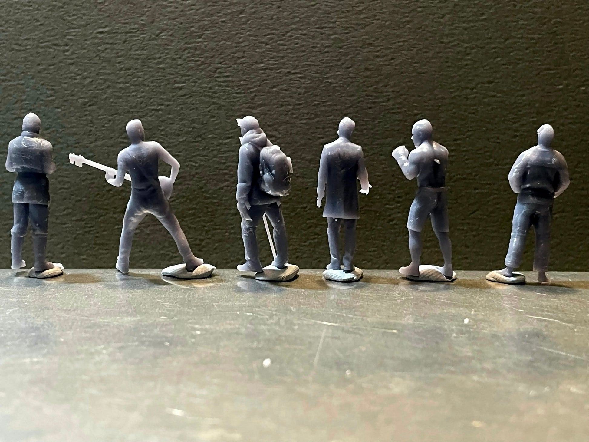 1:64 Miniature Human Figures - Resin / unpainted - great for Dioramas / Hot Wheels - Made in the USA GROUP 190 - Miniature Figures