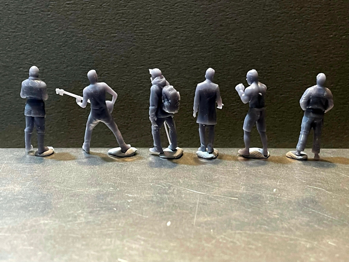 1:64 Miniature Human Figures - Resin / unpainted - great for Dioramas / Hot Wheels - Made in the USA GROUP 190 - Miniature Figures