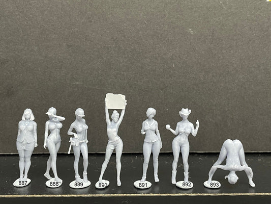 1:64 Miniature Human Figures - Resin / unpainted - great for Dioramas / Hot Wheels - Made in the USA GROUP 199 - Miniature Figures