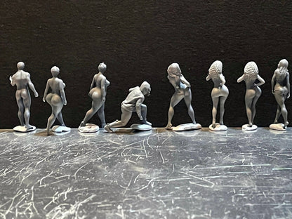 1:64 Miniature Human Figures - Resin / unpainted - great for Dioramas / Hot Wheels - Made in the USA GROUP 205 - Miniature Figures