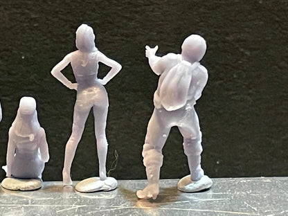 1:64 Miniature Human Figures - Resin / unpainted - great for Dioramas / Hot Wheels - Made in the USA GROUP 207 - Miniature Figures