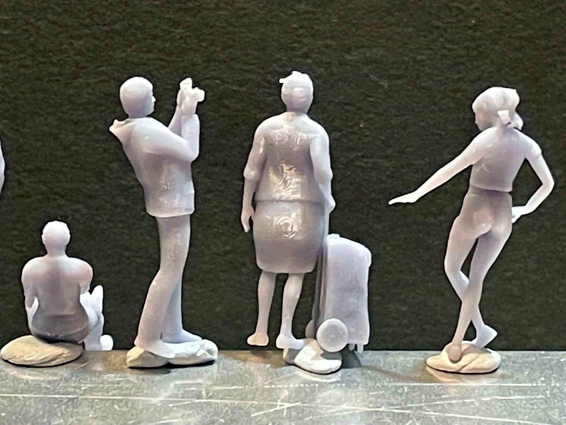 1:64 Miniature Human Figures - Resin / unpainted - great for Dioramas / Hot Wheels - Made in the USA GROUP 208 - Miniature Figures