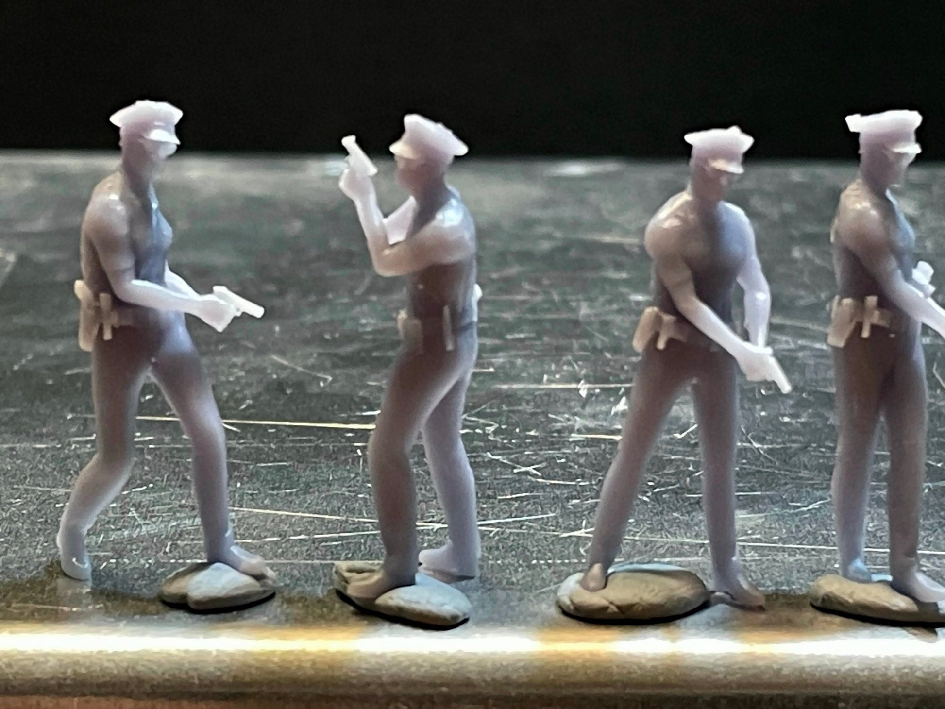 1:64 Miniature Human Figures - Resin / unpainted - great for Dioramas / Hot Wheels - Made in the USA GROUP 209 - Miniature Figures