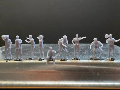 1:64 Miniature Human Figures - Resin / unpainted - great for Dioramas / Hot Wheels - Made in the USA GROUP 219 - Miniature Figures