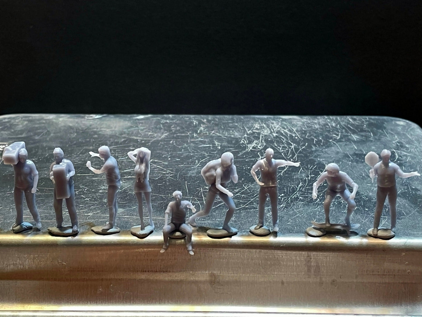 1:64 Miniature Human Figures - Resin / unpainted - great for Dioramas / Hot Wheels - Made in the USA GROUP 219 - Miniature Figures