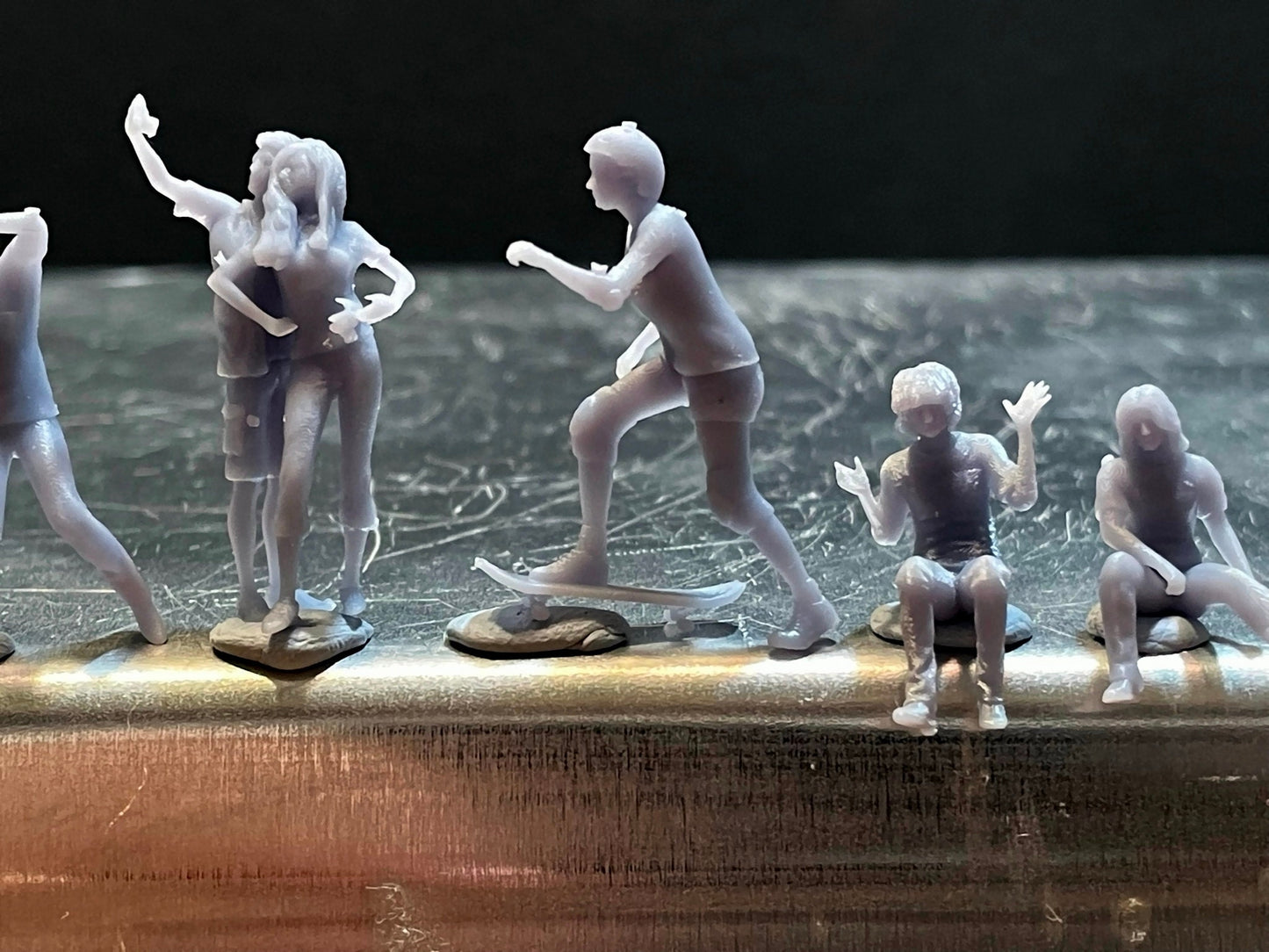 1:64 Miniature Human Figures - Resin / unpainted - great for Dioramas / Hot Wheels - Made in the USA GROUP 220 - Miniature Figures