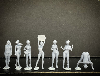 1:64 Miniature Human Figures - Resin / unpainted - great for Dioramas / Hot Wheels - Made in the USA GROUP 199 - Miniature Figures