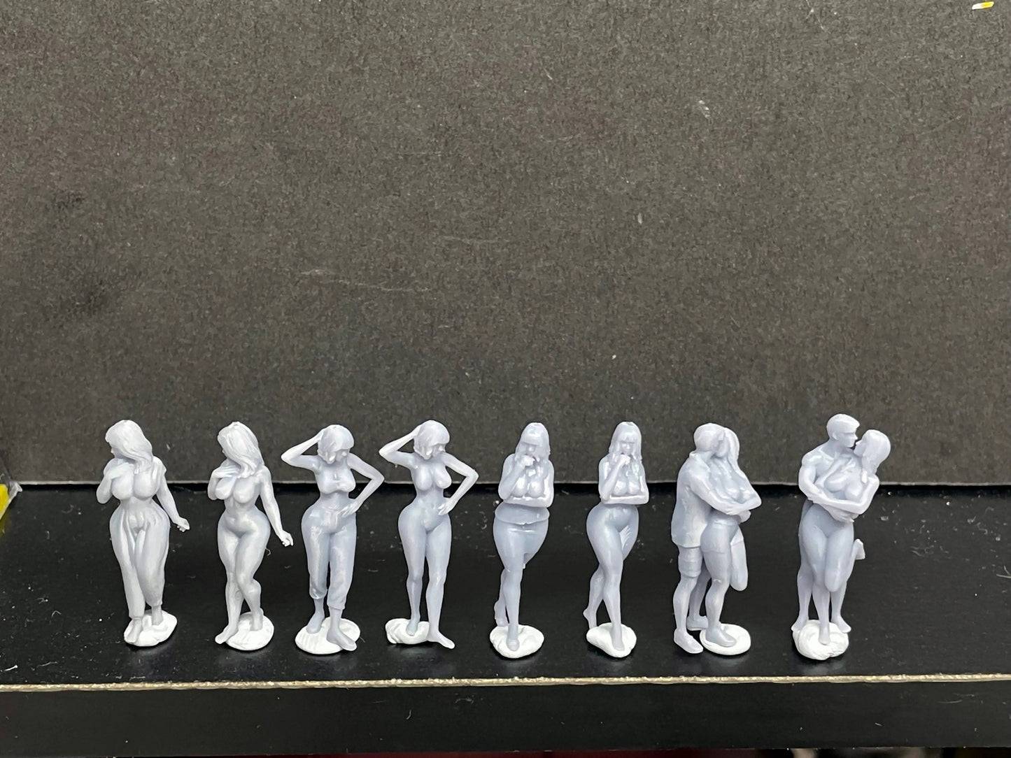 1:64 Miniature Human Figures - Resin / unpainted - great for Dioramas / Hot Wheels - Made in the USA GROUP 200 - Miniature Figures