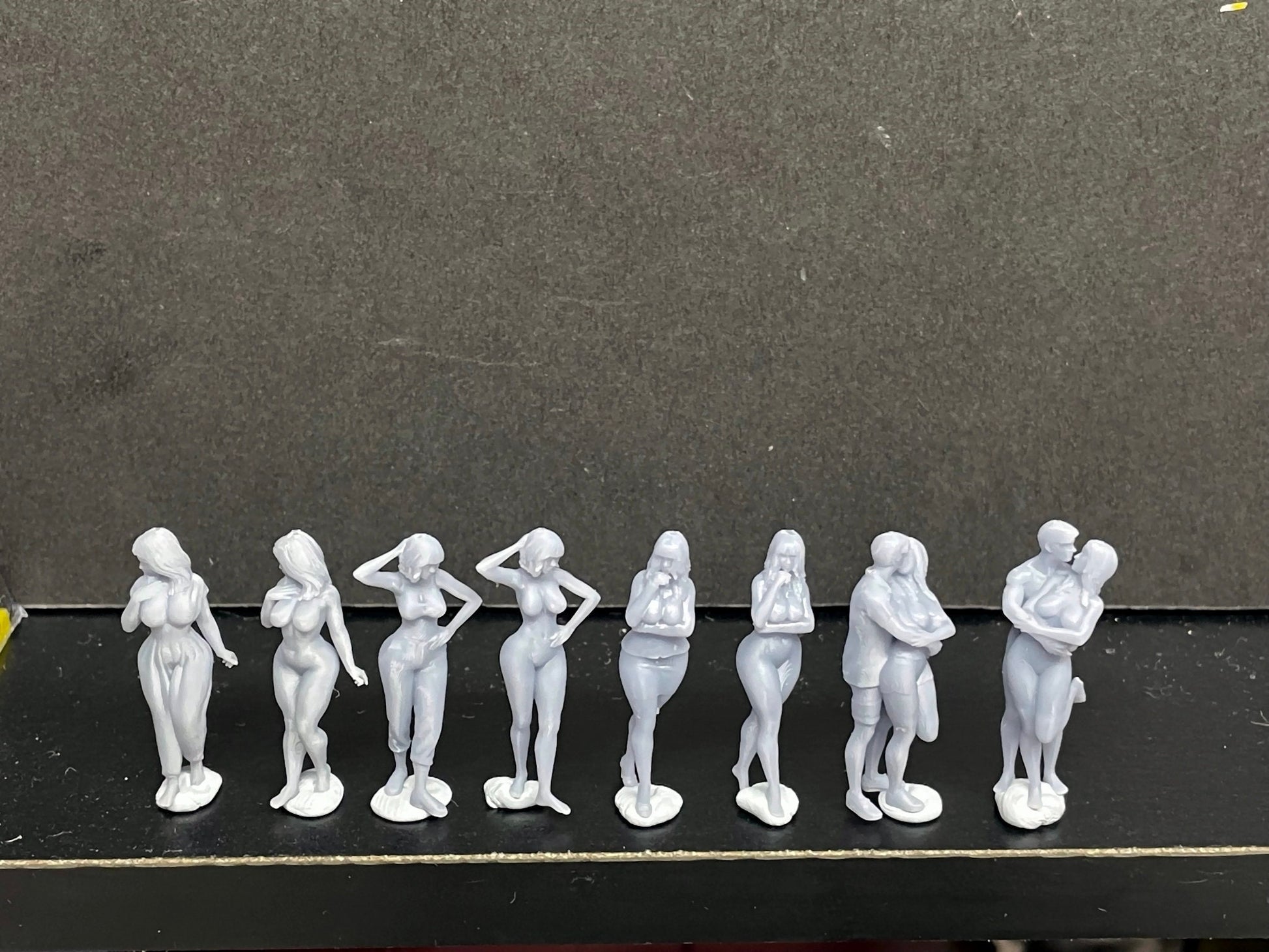 1:64 Miniature Human Figures - Resin / unpainted - great for Dioramas / Hot Wheels - Made in the USA GROUP 200 - Miniature Figures