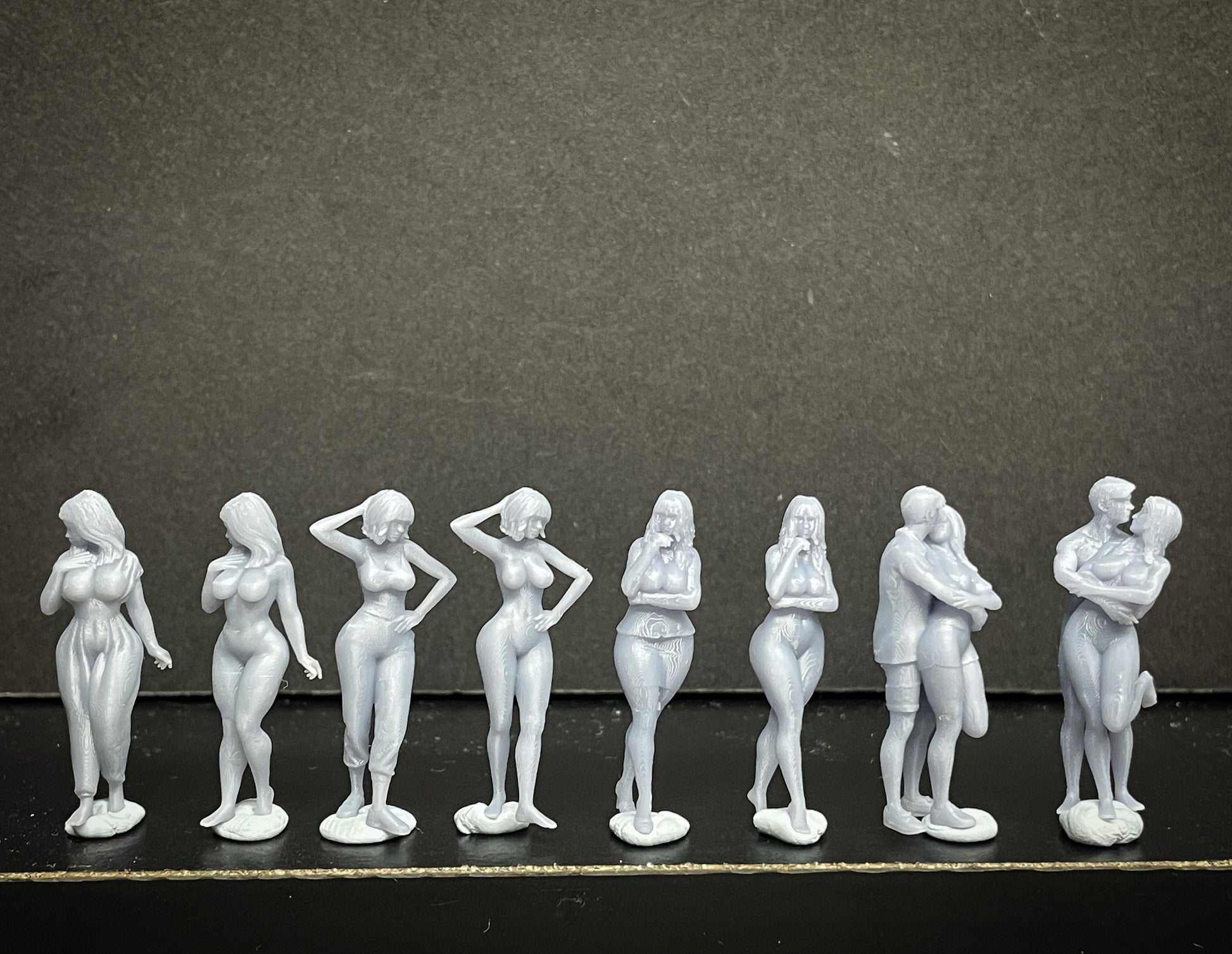 1:64 Miniature Human Figures - Resin / unpainted - great for Dioramas / Hot Wheels - Made in the USA GROUP 200 - Miniature Figures