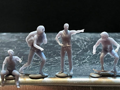 1:64 Miniature Human Figures - Resin / unpainted - great for Dioramas / Hot Wheels - Made in the USA GROUP 219 - Miniature Figures