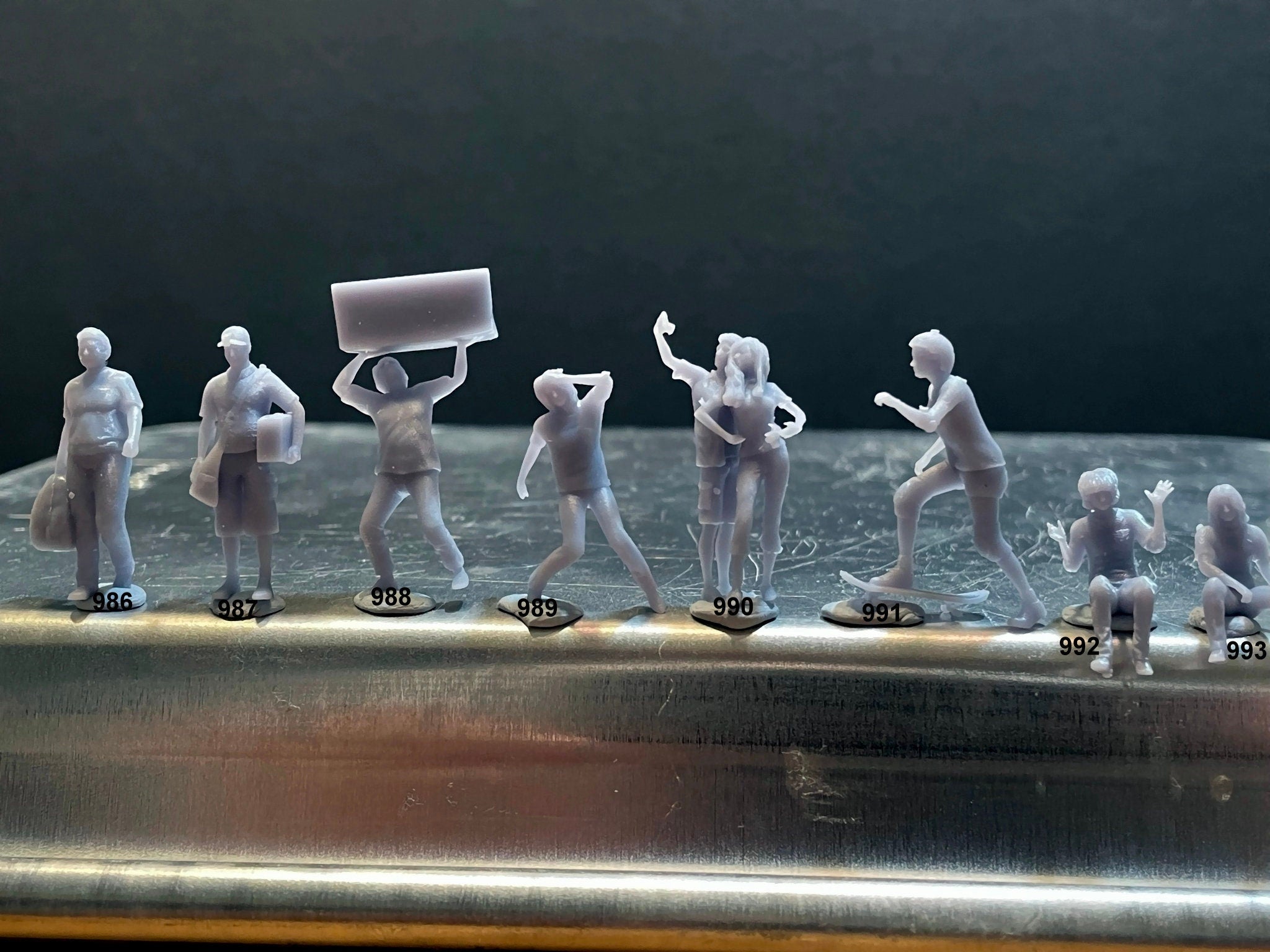 Mini Human Figure 1:64 Miniature Human Figures - Resin / unpainted - great for Dioramas ...