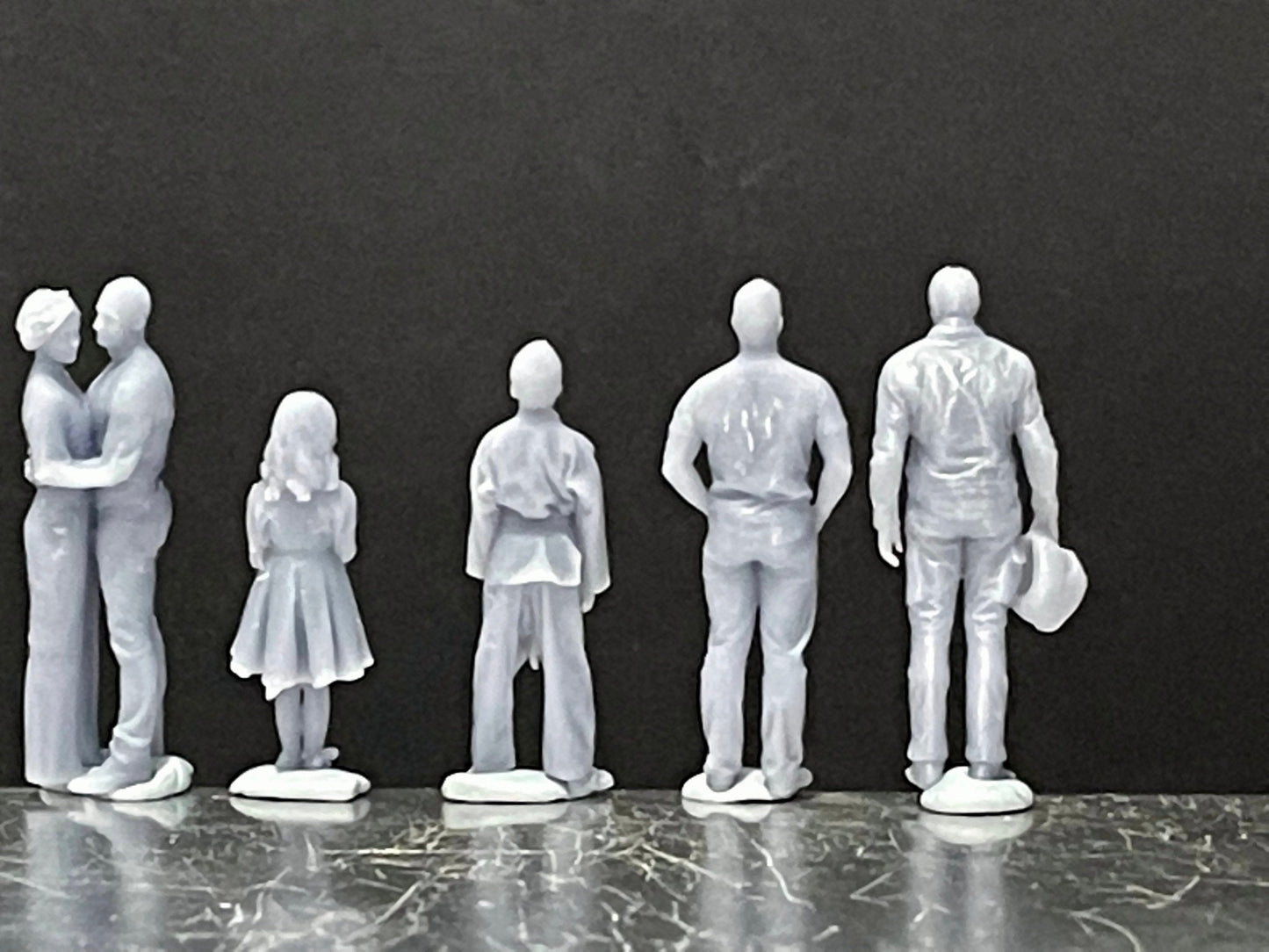 1:64 Miniature Human Figures - Resin / unpainted - great for Dioramas / Hot Wheels - Made in the USA GROUP 229 - Miniature Figures