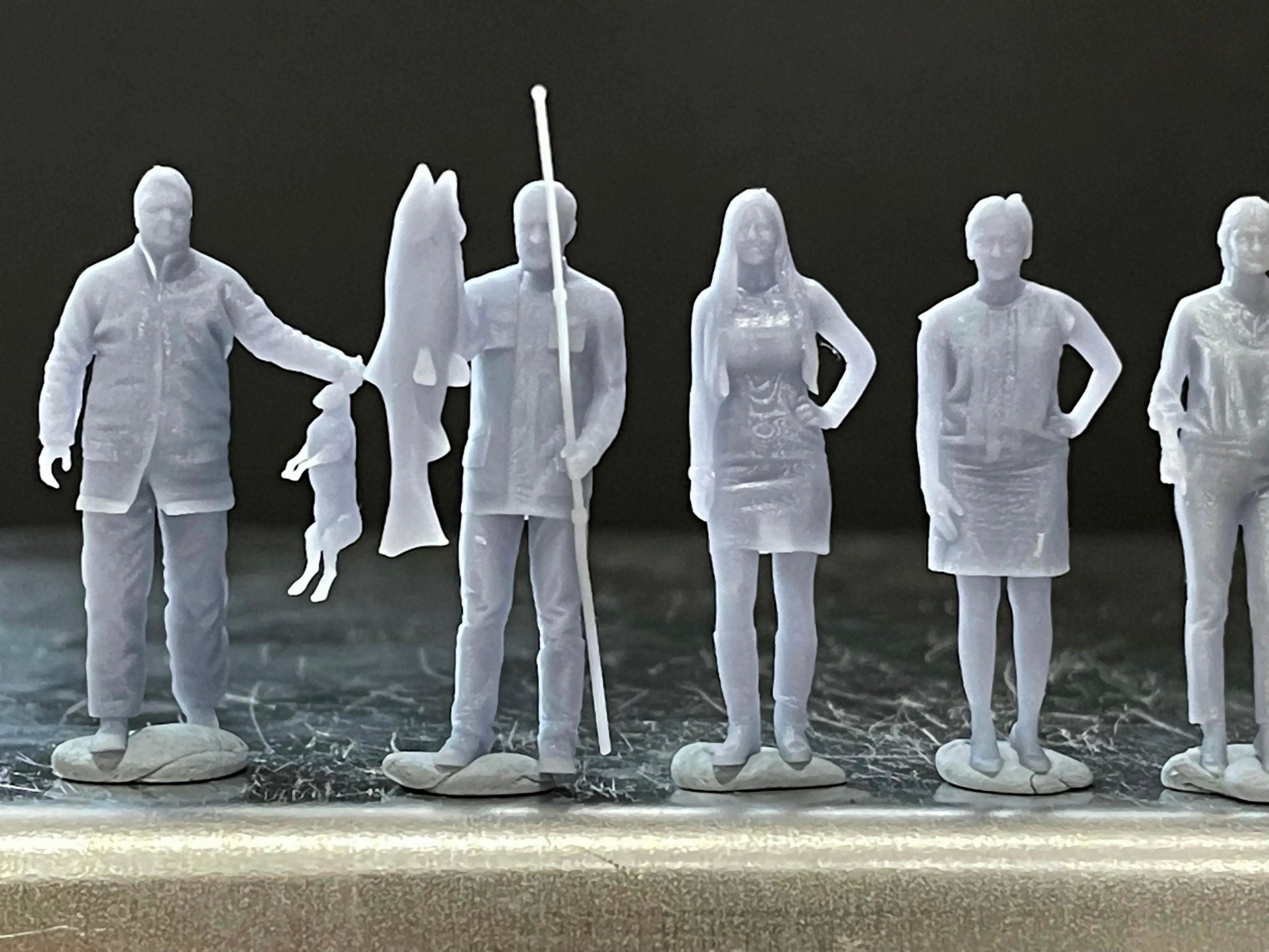 1:64 Miniature Human Figures - Resin / unpainted - great for Dioramas / Hot Wheels - Made in the USA GROUP 230 - Miniature Figures