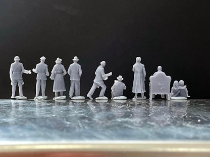 1:64 Miniature Human Figures - Resin / unpainted - great for Dioramas / Hot Wheels - Made in the USA GROUP 233 - Miniature Figures