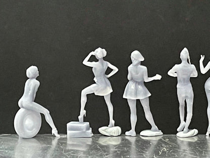 1:64 Miniature Human Figures - Resin / unpainted - great for Dioramas / Hot Wheels - Made in the USA GROUP 218 - Miniature Figures