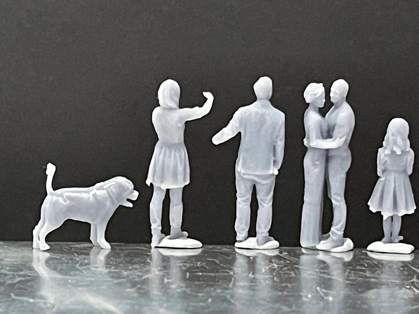 1:64 Miniature Human Figures - Resin / unpainted - great for Dioramas / Hot Wheels - Made in the USA GROUP 229 - Miniature Figures