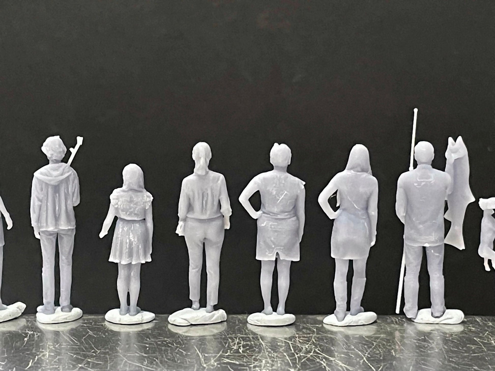 1:64 Miniature Human Figures - Resin / unpainted - great for Dioramas / Hot Wheels - Made in the USA GROUP 230 - Miniature Figures