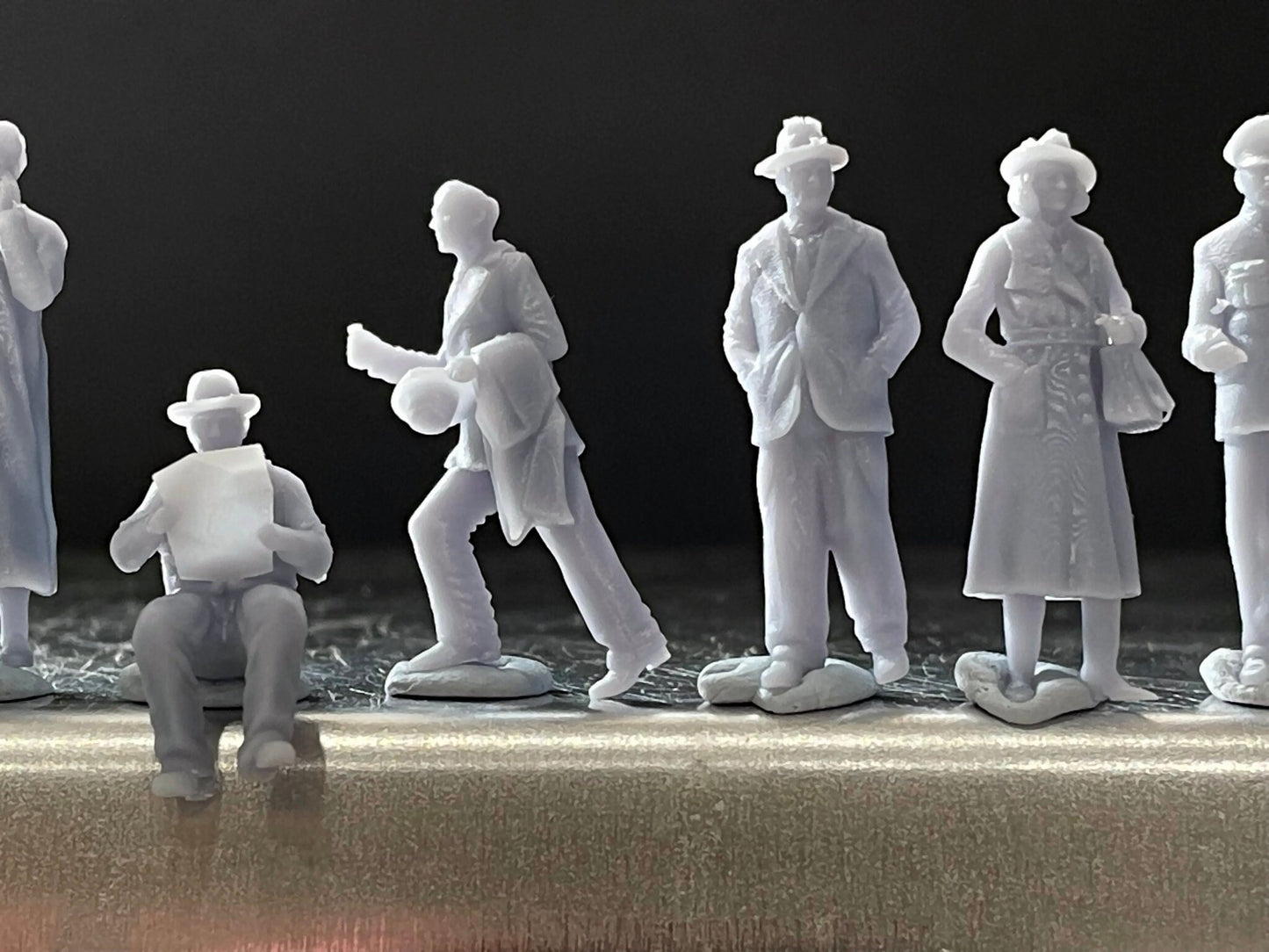 1:64 Miniature Human Figures - Resin / unpainted - great for Dioramas / Hot Wheels - Made in the USA GROUP 233 - Miniature Figures