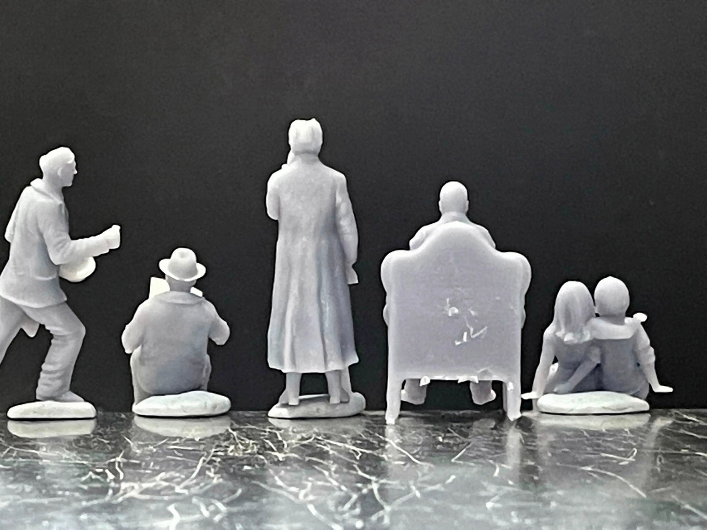 1:64 Miniature Human Figures - Resin / unpainted - great for Dioramas / Hot Wheels - Made in the USA GROUP 233 - Miniature Figures