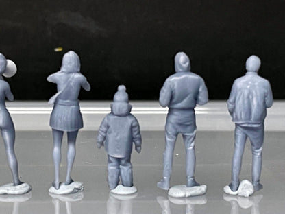 1:64 Miniature Human Figures - Resin / unpainted - great for Dioramas / Hot Wheels - Made in the USA GROUP 243 - Miniature Figures