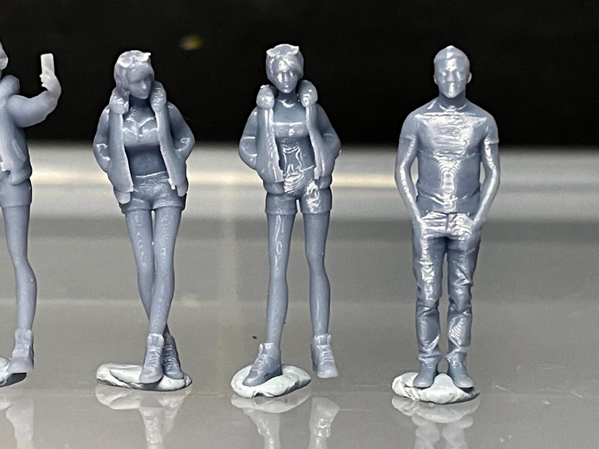 1:64 Miniature Human Figures - Resin / unpainted - great for Dioramas / Hot Wheels - Made in the USA GROUP 244 - Miniature Figures