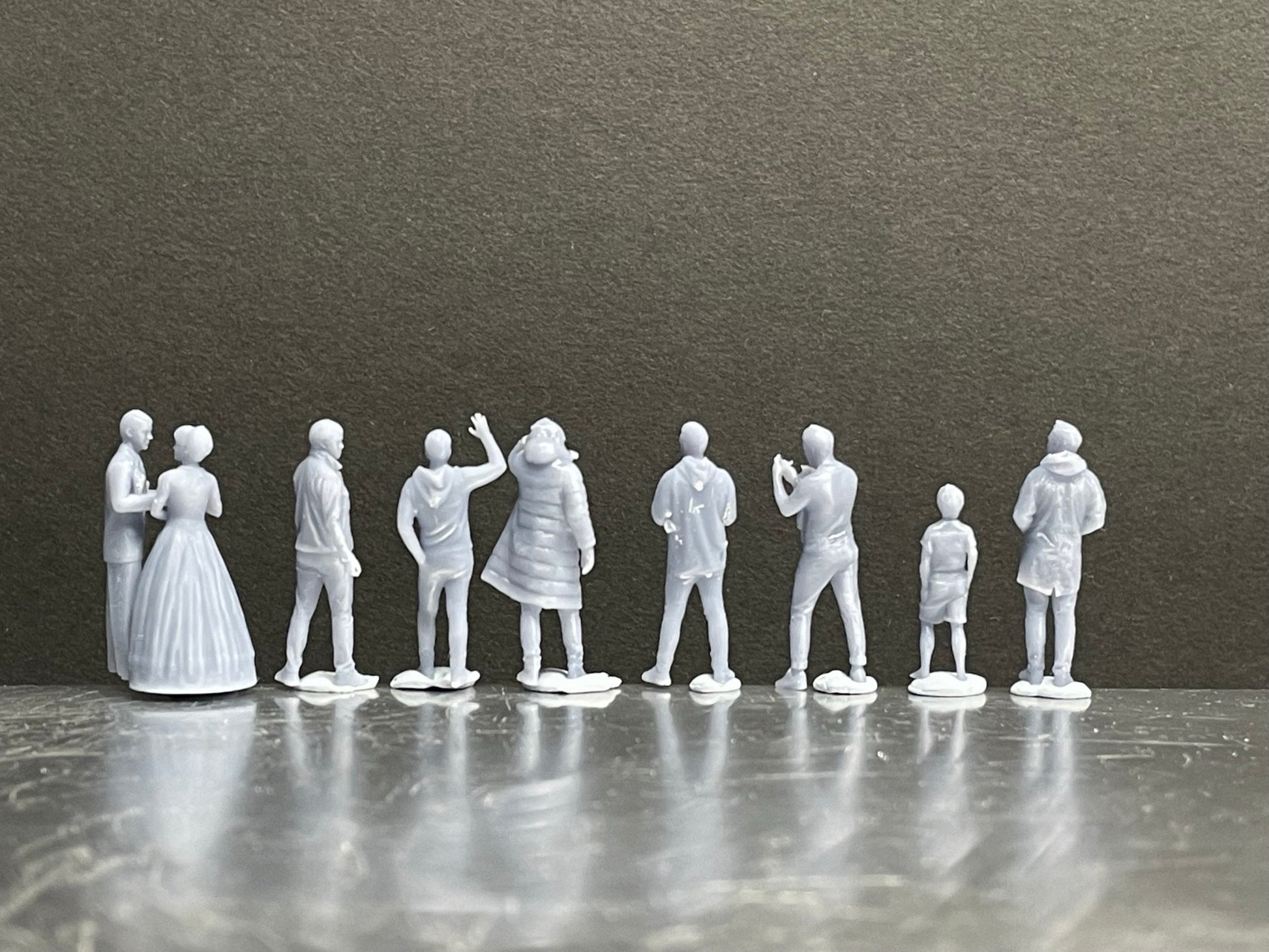 1:64 Miniature Human Figures - Resin / unpainted - great for Dioramas / Hot Wheels - Made in the USA GROUP 268 - Miniature Figures