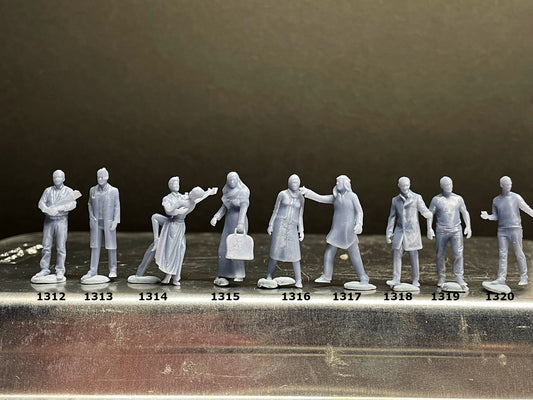 1:64 Miniature Human Figures - Resin / unpainted - great for Dioramas / Hot Wheels - Made in the USA GROUP 263 - Miniature Figures