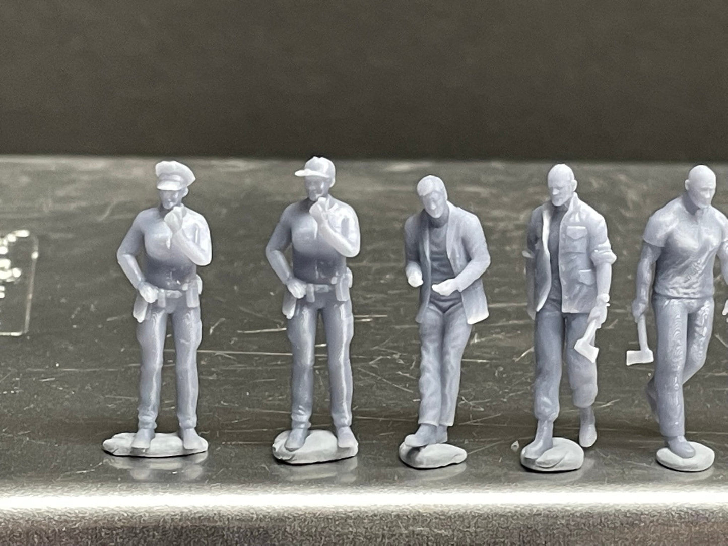 1:64 Miniature Human Figures - Resin / unpainted - great for Dioramas / Hot Wheels - Made in the USA GROUP 260 - Miniature Figures