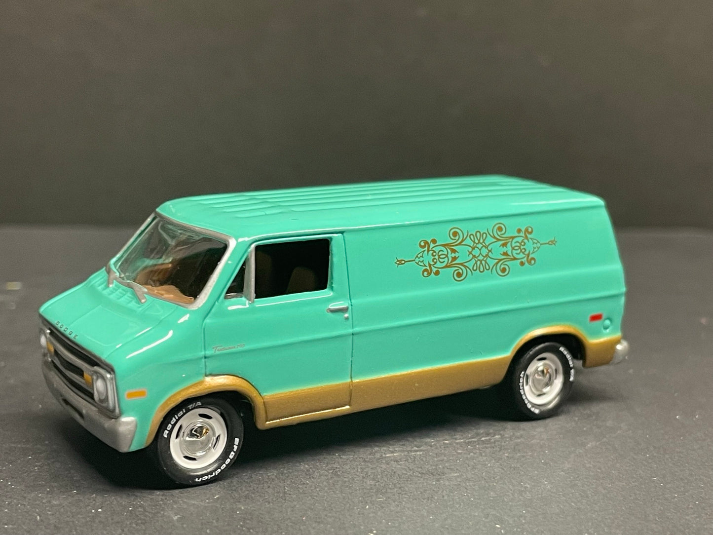 1-64 Scale / S-Scale 1976 Dodge Tradesman Van Mint Green - Great For Dioramas & Diecast Photography - Very Detailed