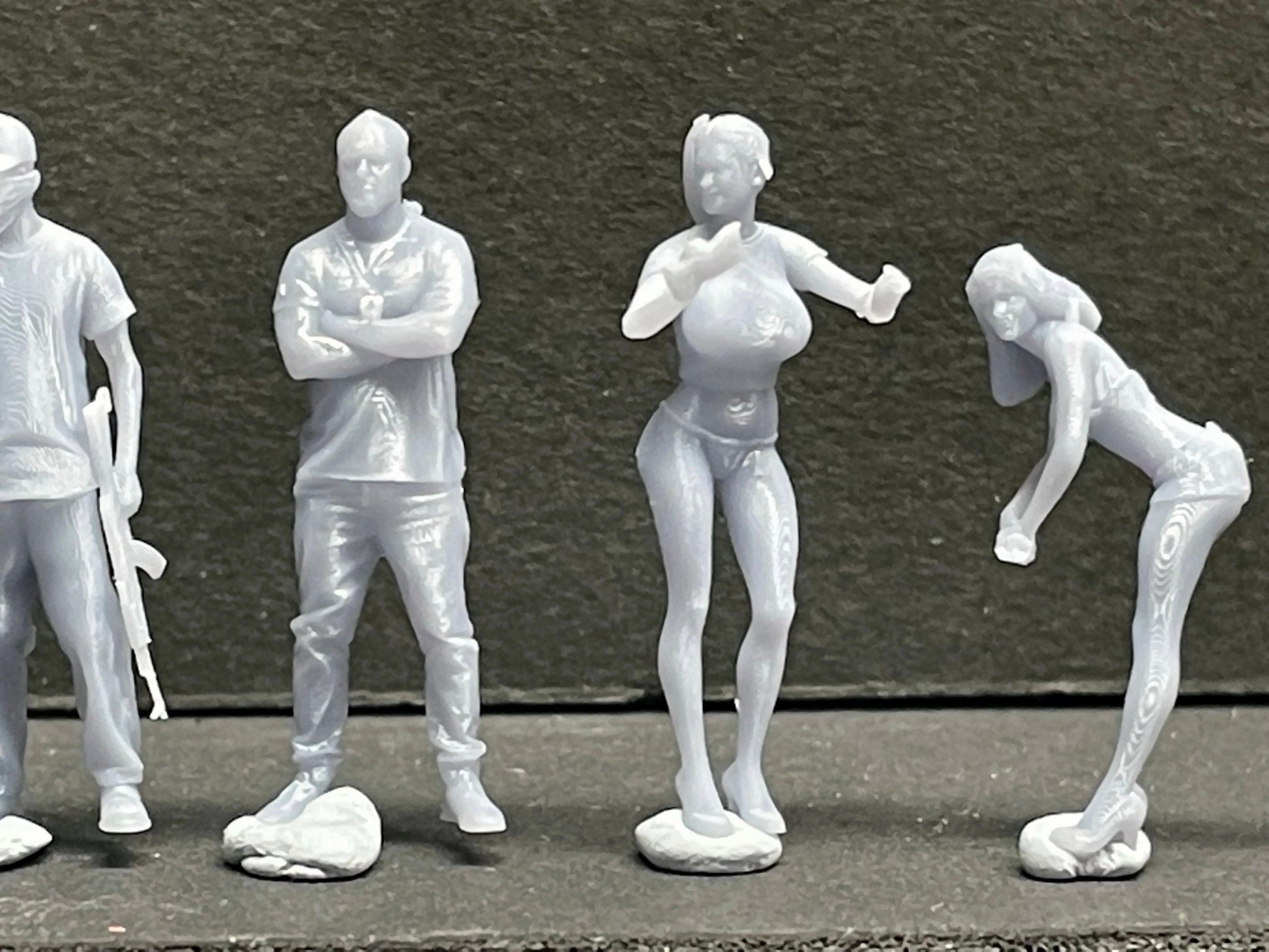 1:64 Miniature Human Figures - Resin / unpainted - great for Dioramas / Hot Wheels - Made in the USA GROUP 270 - Miniature Figures