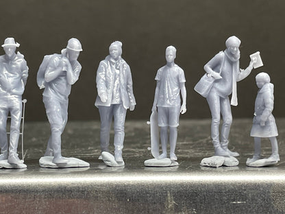 1:64 Miniature Human Figures - Resin / unpainted - great for Dioramas / Hot Wheels - Made in the USA GROUP 265 - Miniature Figures