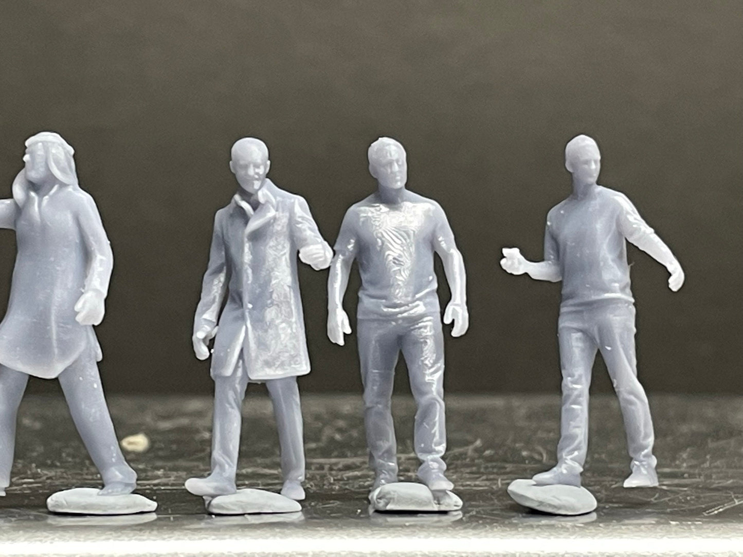 1:64 Miniature Human Figures - Resin / unpainted - great for Dioramas / Hot Wheels - Made in the USA GROUP 263 - Miniature Figures