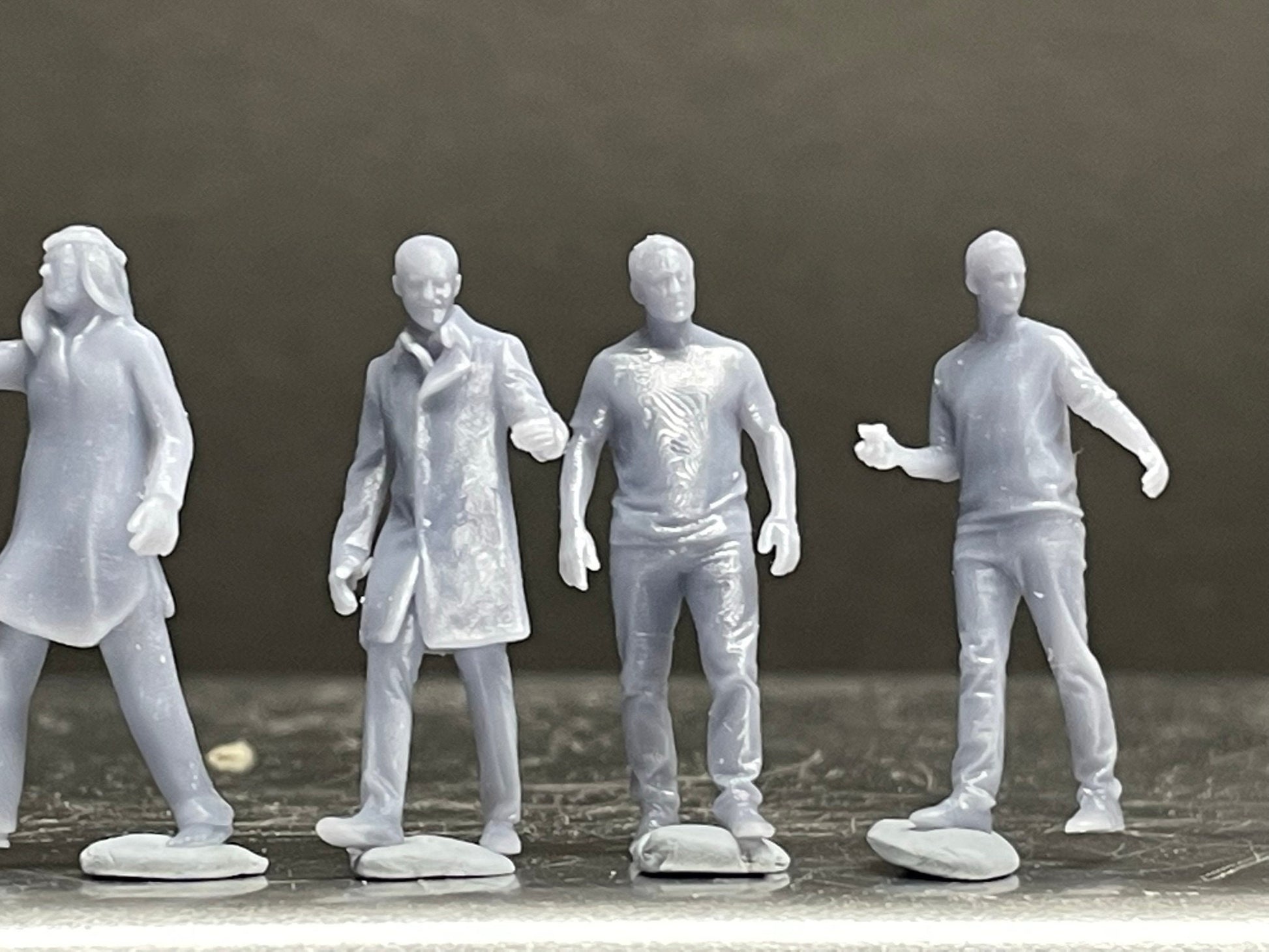 1:64 Miniature Human Figures - Resin / unpainted - great for Dioramas / Hot Wheels - Made in the USA GROUP 263 - Miniature Figures