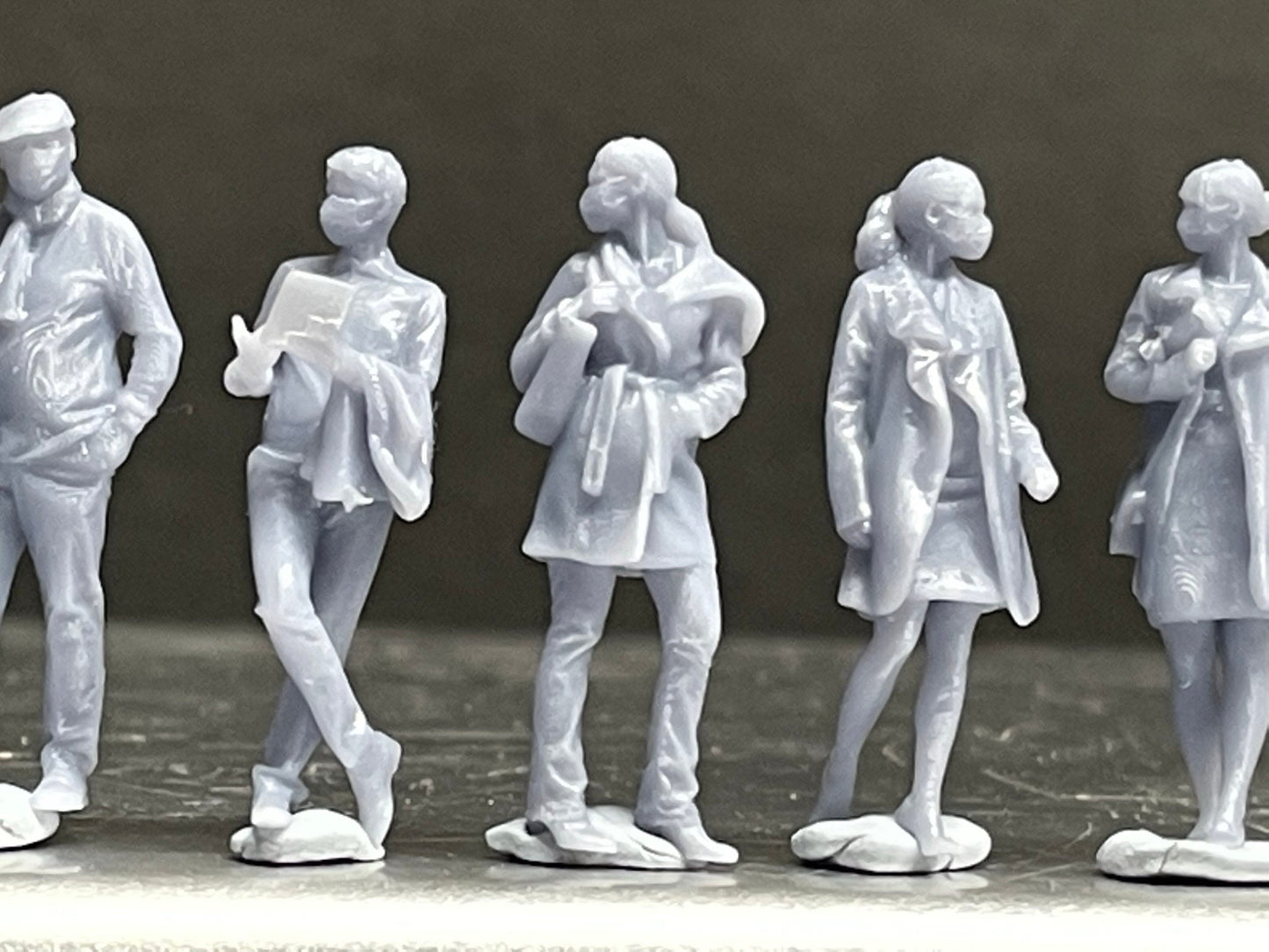 1:64 Miniature Human Figures - Resin / unpainted - great for Dioramas / Hot Wheels - Made in the USA GROUP 261 - Miniature Figures