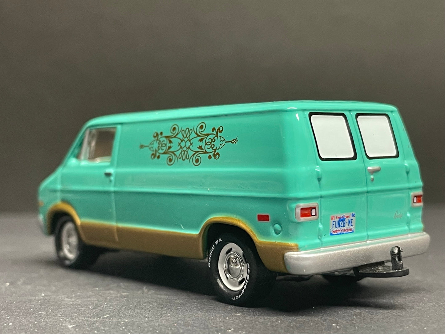 1-64 Scale / S-Scale 1976 Dodge Tradesman Van Mint Green - Great For Dioramas & Diecast Photography - Very Detailed