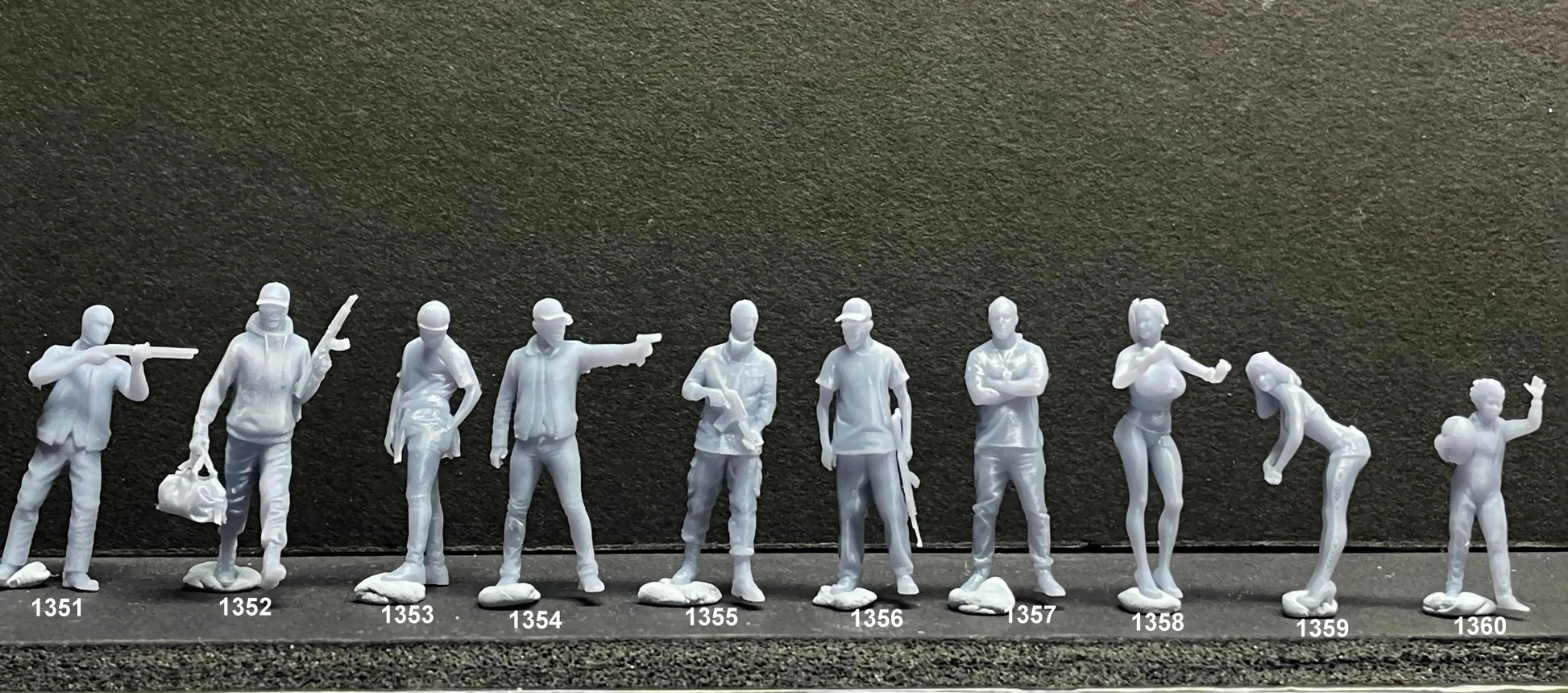 1:64 Miniature Human Figures - Resin / unpainted - great for Dioramas / Hot Wheels - Made in the USA GROUP 270 - Miniature Figures