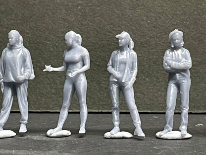 1:64 Miniature Human Figures - Resin / unpainted - great for Dioramas / Hot Wheels - Made in the USA GROUP 271 - Miniature Figures