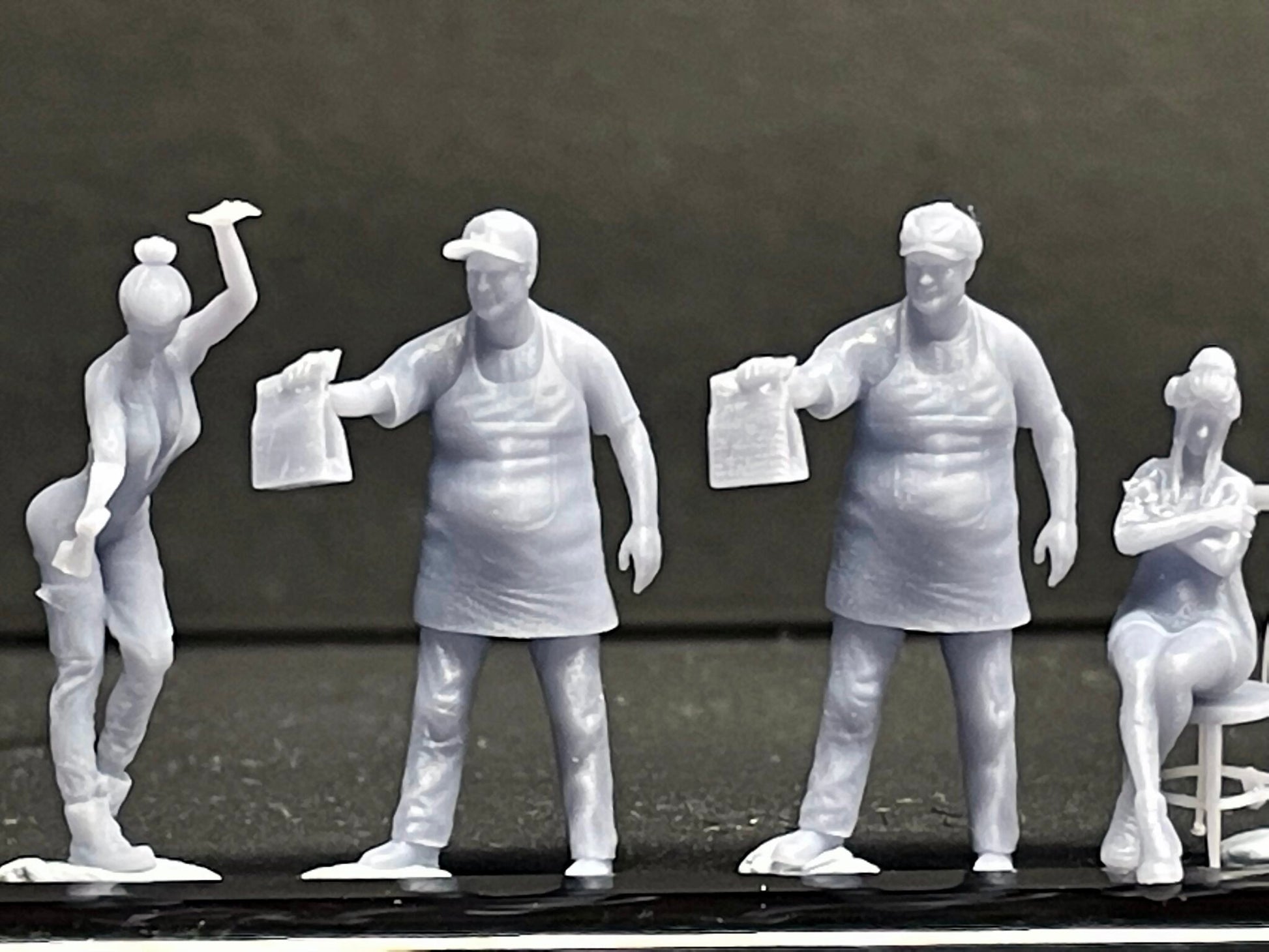 1:64 Miniature Human Figures - Resin / unpainted - great for Dioramas / Hot Wheels - Made in the USA GROUP 277 - Miniature Figures